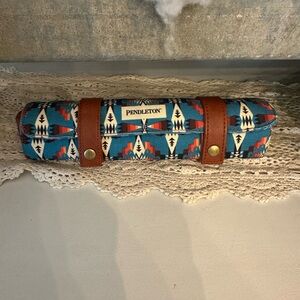 Pendleton Teal and Red Patterned Roll-Up Case